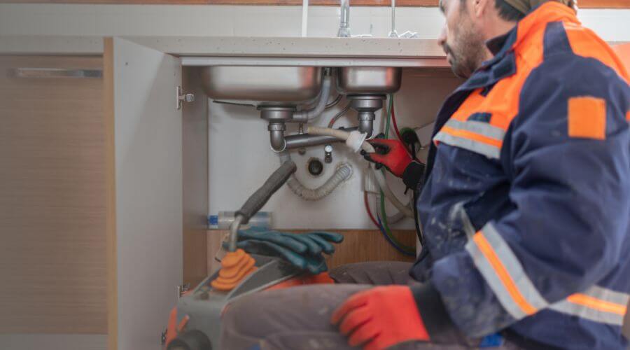 Professional slab leak plumber services in Frierson, LA